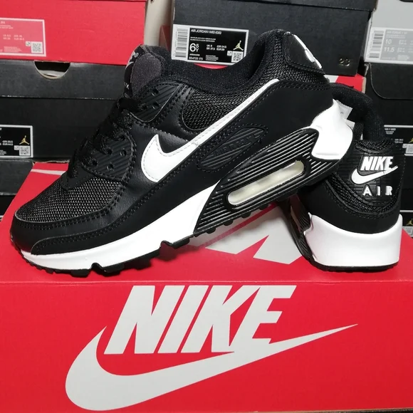 NIKE AIR MAX 90S ESSENTIAL WOMEN US SIZE 7 SUPER MINT COND "USED ITEM NO - Picture 2 of 10
